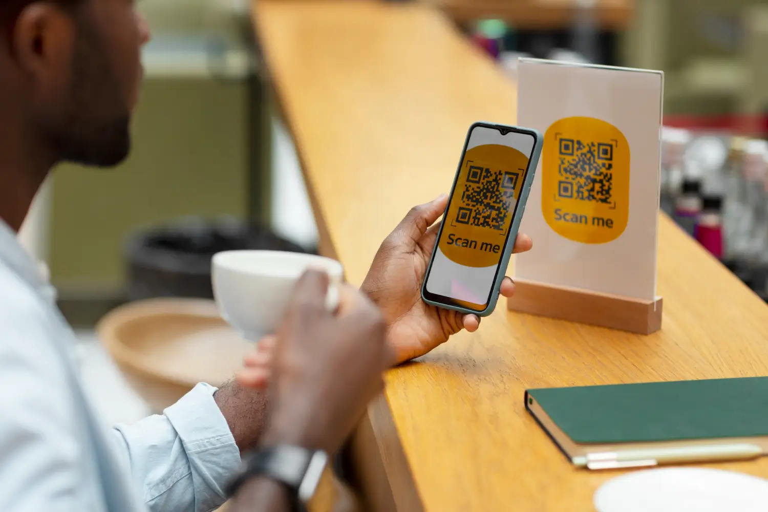 Customer ordering food from a phone app